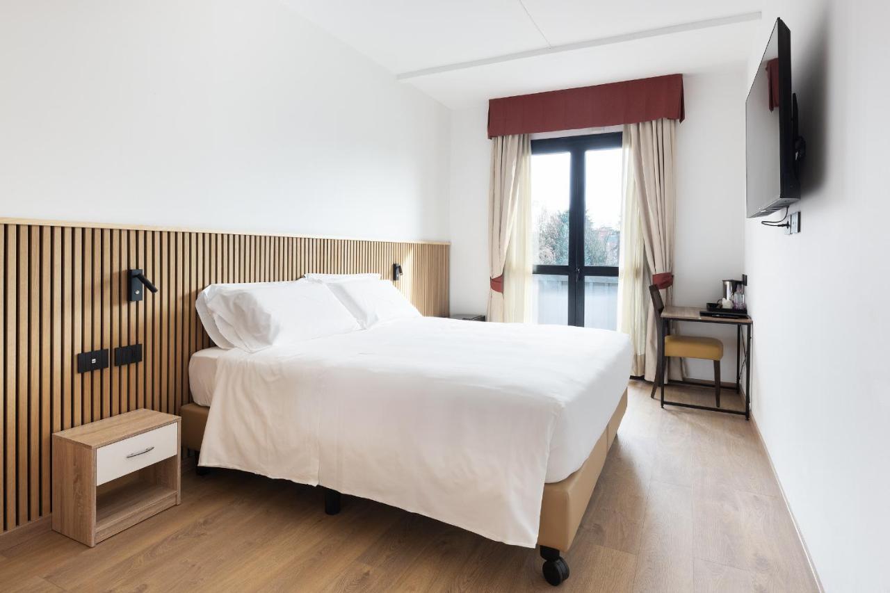 Moon Palace Hotel Arese Zewnętrze zdjęcie